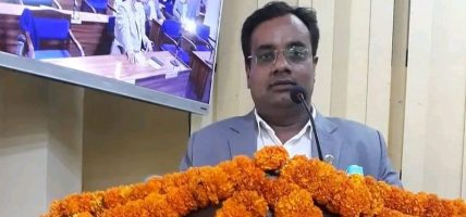 निर्वाचित भएपछि कसैलाई काखा कसैलाई पाखा गर्ने छैन:- नेता लम्साल