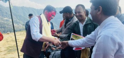 माओवादी नेता बिनोद घिमिरे सम्मानित