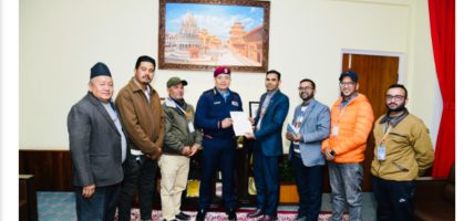 सरोकार केन्द्रद्वारा आईजीपी कार्कीलाई सुझाव पत्र पेश सरोकार केन्द्रद्वारा आईजीपी कार्कीलाई सुझाव पत्र पेश